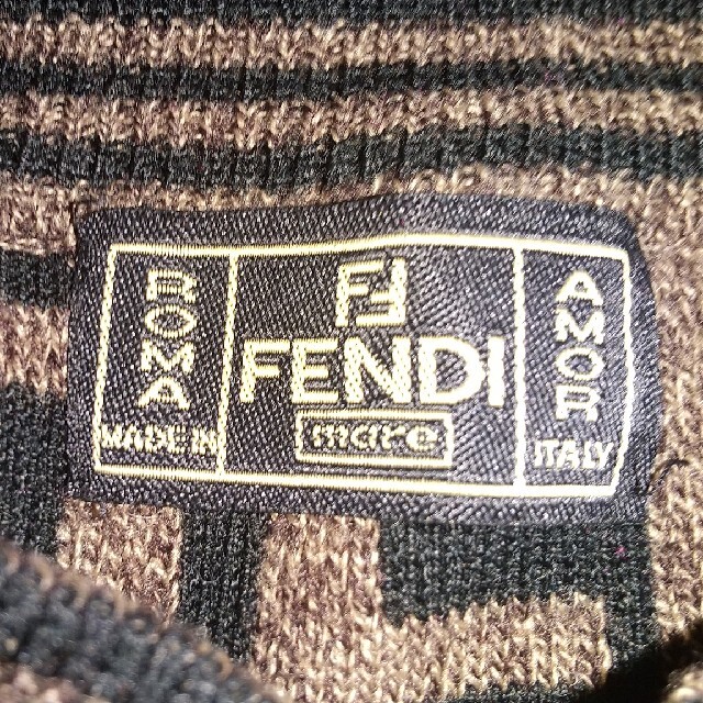 FENDI(フェンディ)の💄💋FENDI 👠お値引き歓迎🌺🌺‼️ レディースのトップス(ニット/セーター)の商品写真