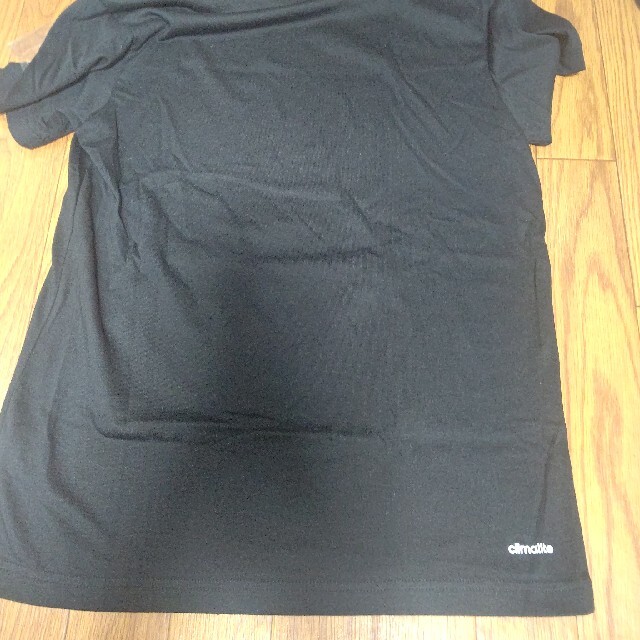 adidas(アディダス)のadidas★Tシャツ メンズのトップス(Tシャツ/カットソー(半袖/袖なし))の商品写真