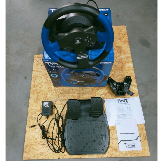 Thrustmaster T150 スラストマスター