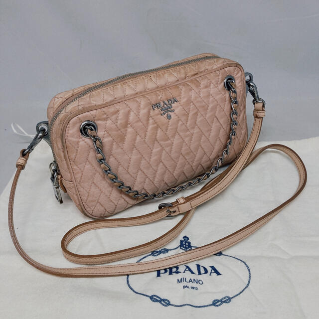 PRADA(プラダ)のPRADA プラダ チェーン ショルダーバッグ ポシェット レディースのバッグ(ショルダーバッグ)の商品写真