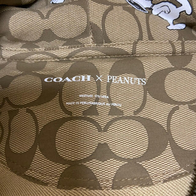 COACH(コーチ)のcoachスヌーピーパーカー メンズのトップス(パーカー)の商品写真