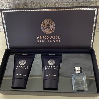 VERSACE - ヴェルサーチェ ディランブルーフェム オーデパルファム 1mの通販 by かもめ｜ヴェルサーチならラクマ