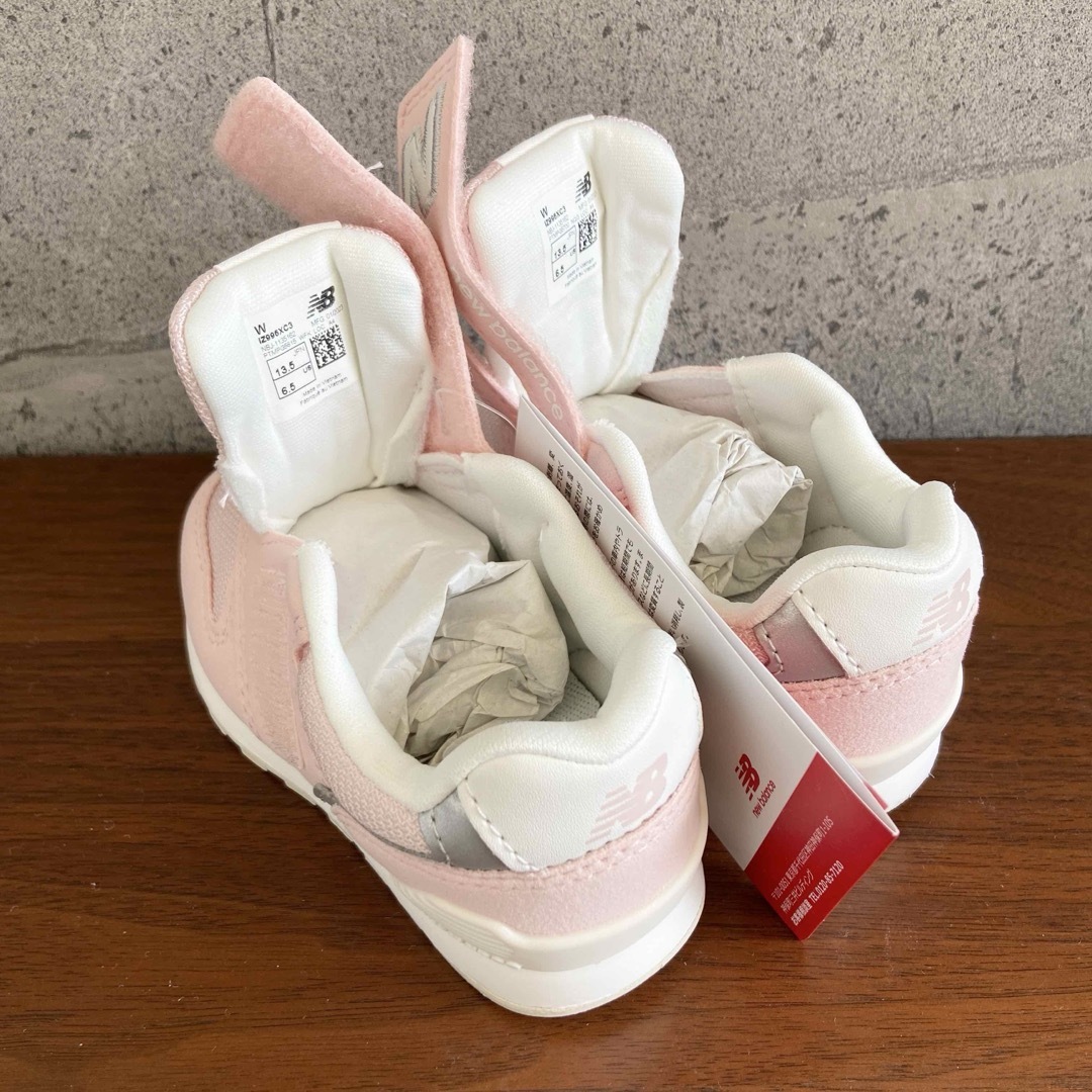 New Balance - 【新品】13.5センチ シルキーピンク New Balance - 【新品】13.5センチ シルキーピンク