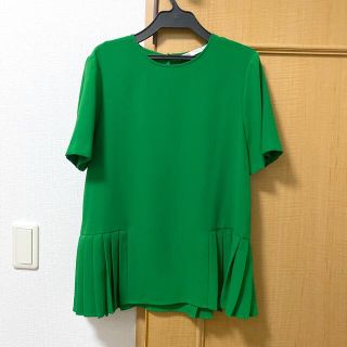 ザラ(ZARA)のzara(カットソー(半袖/袖なし))