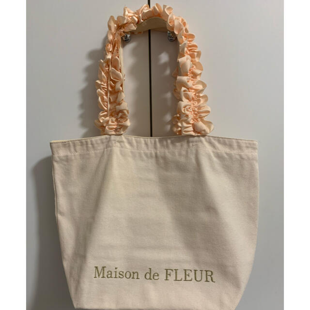 Maison de FLEUR(メゾンドフルール)のメゾンドフルール　トートバッグ レディースのバッグ(トートバッグ)の商品写真