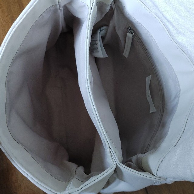 H&H(エイチアンドエイチ)のH&M キルティング風ショルダーバッグ レディースのバッグ(ショルダーバッグ)の商品写真