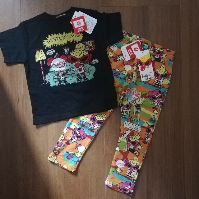 HYSTERIC MINI(ヒステリックミニ)のヒスミニ　新品　セット　ズボン　tシャツ　激安 キッズ/ベビー/マタニティのキッズ服男の子用(90cm~)(パンツ/スパッツ)の商品写真