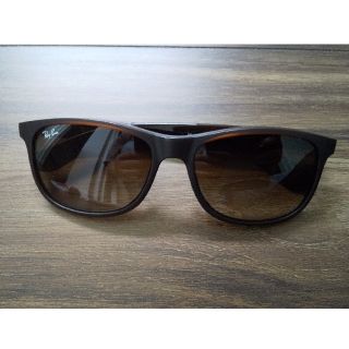 レイバン(Ray-Ban)の正規品Ray-Ban RB4202F 607313(サングラス/メガネ)