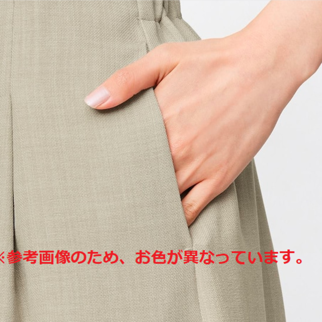 GU(ジーユー)のGU サスペンダー付きワイドクロップドパンツ（サイズＬ） レディースのパンツ(クロップドパンツ)の商品写真