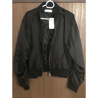 セシルマクビー(CECIL McBEE)の★未使用•新品★ブルゾン•黒•Mサイズ（セシルマクビー）(ブルゾン)