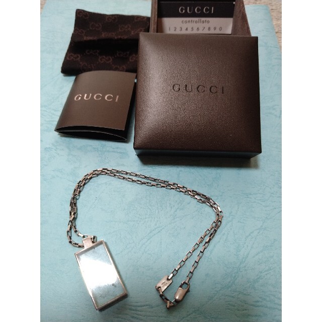 Gucci(グッチ)のGUCCI グッチ シルバーネックレス 天然石ペンダントトップ かに座 レディースのアクセサリー(ネックレス)の商品写真