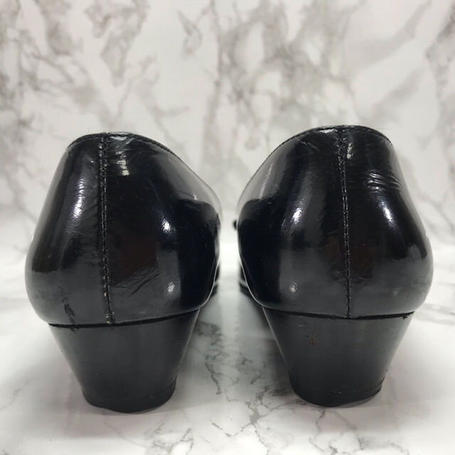 Salvatore Ferragamo(サルヴァトーレフェラガモ)のフェラガモ Ferragamo パンプス ブラック ヴァラ 22.5cm レディースの靴/シューズ(ハイヒール/パンプス)の商品写真