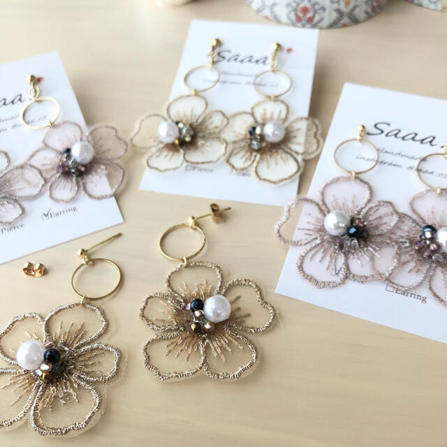 レースフラワー❁⃘ピンクグレー *ハンドメイドピアス/イヤリング