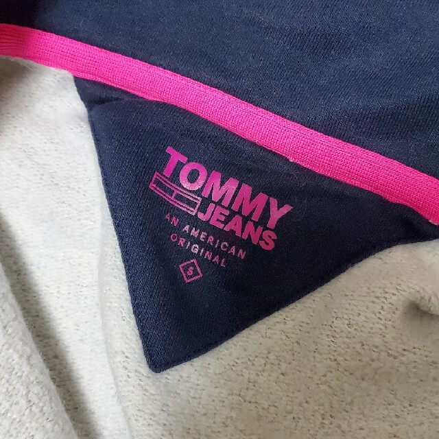 TOMMY HILFIGER(トミーヒルフィガー)のTOMMY JEANS 裏起毛 トレーナーワンピース レディースのトップス(トレーナー/スウェット)の商品写真