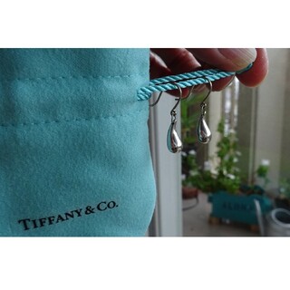 ティファニー(Tiffany & Co.)のティファニー ティアドロップ ペレッティ    シルバー925   (ピアス)