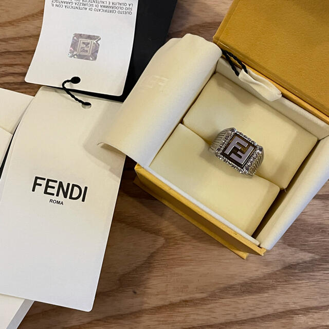 FENDI メンズ　リング　指輪　試着のみ、未使用