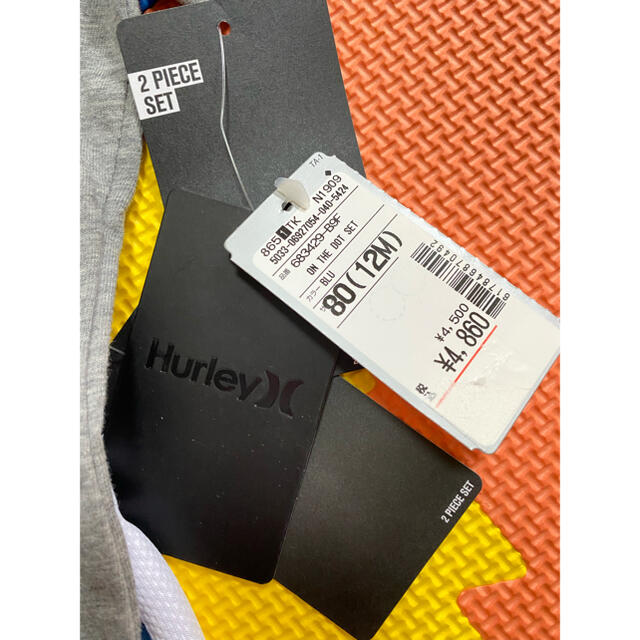 Hurley(ハーレー)のHurley セットアップ キッズ/ベビー/マタニティのベビー服(~85cm)(Ｔシャツ)の商品写真