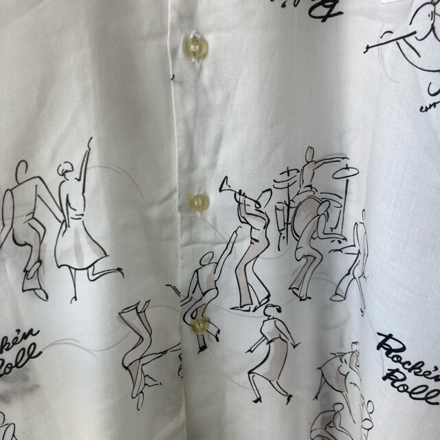 Santa Monica(サンタモニカ)の古着　オープンカラー　半袖シャツ　ロック　バンド レディースのトップス(シャツ/ブラウス(半袖/袖なし))の商品写真