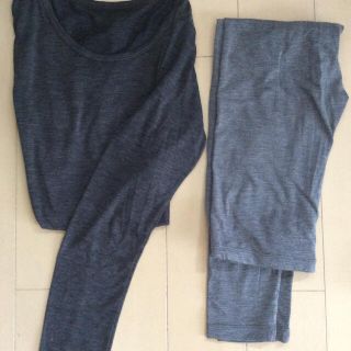 ユニクロ(UNIQLO)のUNIQLO ヒートテック 上下 140 長袖 (下着)