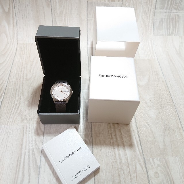 Emporio Armani(エンポリオアルマーニ)の展示未使用★エンポリオ アルマーニ  ゼータクォーツ 腕時計 メンズの時計(腕時計(アナログ))の商品写真