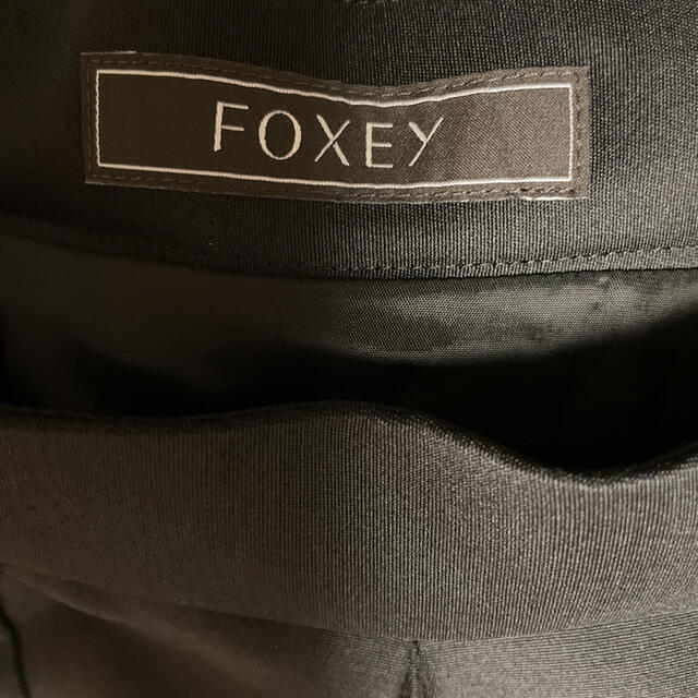 新品タグつき!foxey⭐︎サイズ38⭐︎黒 フレアスカート⭐︎ - ひざ丈