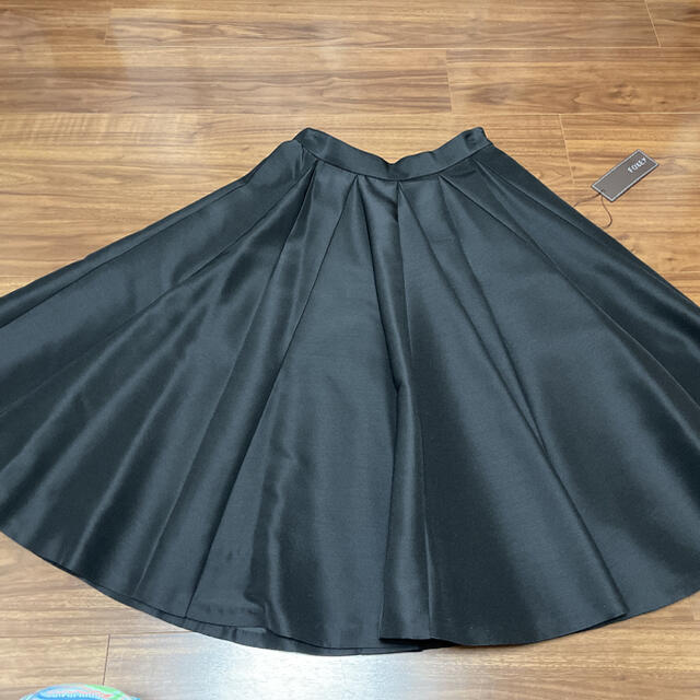 新品タグつき!foxey⭐︎サイズ38⭐︎黒 フレアスカート⭐︎ - ひざ丈