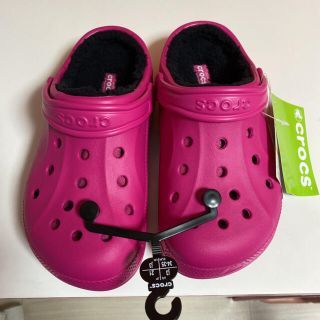 クロックス(crocs)の【新品未使用】クロックス キッズ ボア付サンダル　　21cm(サンダル)