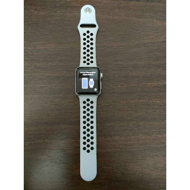 Apple Watch(アップルウォッチ)のアップルウォッチ series3 NIKE Apple Watch silver メンズの時計(腕時計(デジタル))の商品写真