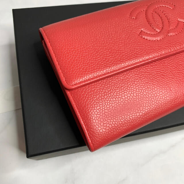 CHANEL(シャネル)のCHANEL シャネル 極美品 デカココ ステッチ フラップ ウォレット 財布 レディースのファッション小物(財布)の商品写真