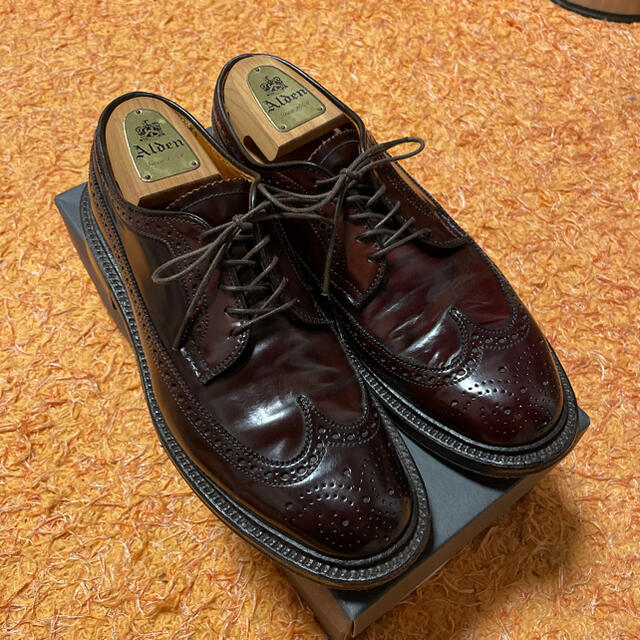 Alden(オールデン)の良品　オールデン  975 us7 コードバン  ウィングチップ メンズの靴/シューズ(ドレス/ビジネス)の商品写真