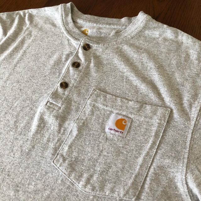 carhartt(カーハート)のCarhartt カーハート Tシャツ ビックシルエット ヘンリーネック メンズのトップス(Tシャツ/カットソー(半袖/袖なし))の商品写真