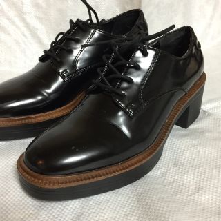 ザラ(ZARA)のZARA  ローファー23.5(ローファー/革靴)