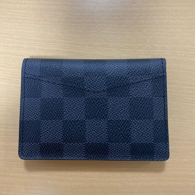 LOUIS VUITTON(ルイヴィトン)のルイヴィトン 名刺入れ 【ダミエグラフィット オーガナイザー・ドゥ ポッシュ】 メンズのファッション小物(名刺入れ/定期入れ)の商品写真