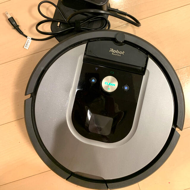 iRobot(アイロボット)の【ライアン様専用】iRobot ルンバ960 付属品・外箱つき スマホ/家電/カメラの生活家電(掃除機)の商品写真