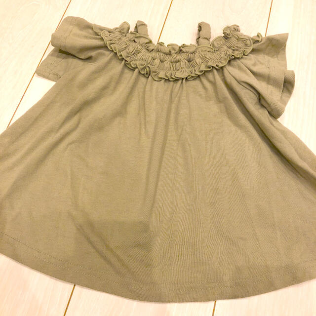 Branshes(ブランシェス)のオフショルフリルチュニック　90 キッズ/ベビー/マタニティのキッズ服女の子用(90cm~)(Tシャツ/カットソー)の商品写真