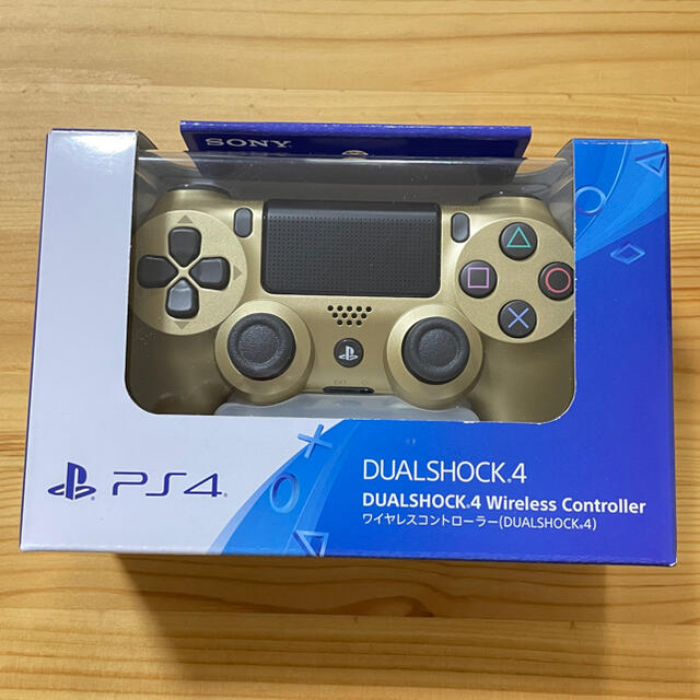 PlayStation4(プレイステーション4)のPS4 純正 ワイヤレスコントローラ ゴールド　DUALSHOCK4 新品 エンタメ/ホビーのゲームソフト/ゲーム機本体(その他)の商品写真