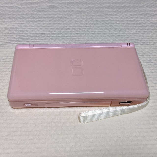 ニンテンドーDS(ニンテンドーDS)の【心愛様専用出品】ニンテンド-DS LITE ノーブルピンク エンタメ/ホビーのゲームソフト/ゲーム機本体(携帯用ゲーム機本体)の商品写真