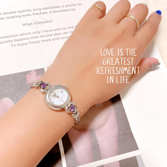 【ELIZABETH】シェル文字盤　ハートストーン　腕時計　美品　稼働品 レディースのファッション小物(腕時計)の商品写真