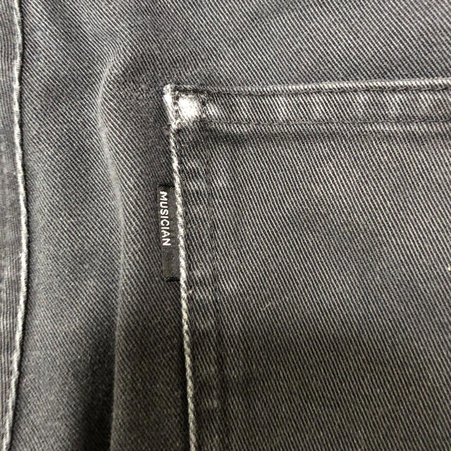 LAD MUSICIAN(ラッドミュージシャン)のLAD MUSICIAN ブラック　パンツ　42 ラッド　ミュージシャン　黒 メンズのパンツ(デニム/ジーンズ)の商品写真