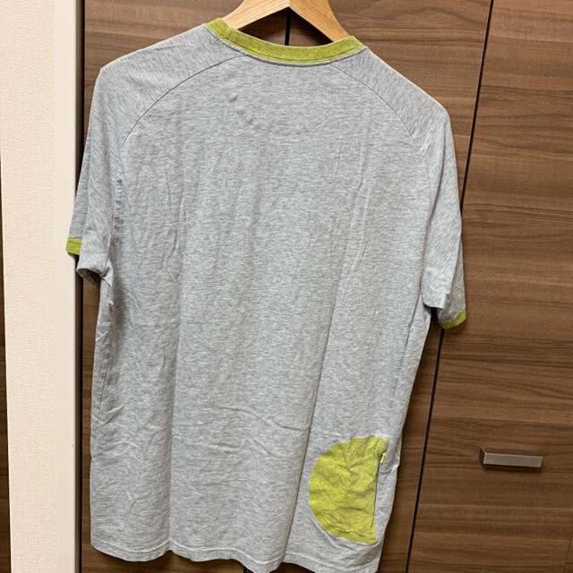 FRED PERRY(フレッドペリー)のTシャツ フレッドペリー グレー Lサイズ メンズのトップス(Tシャツ/カットソー(半袖/袖なし))の商品写真