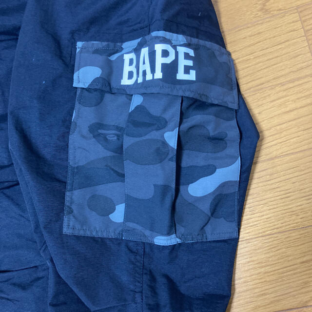 A BATHING APE(アベイシングエイプ)のa bathing ape bape カーゴパンツ Lサイズ メンズのパンツ(ワークパンツ/カーゴパンツ)の商品写真