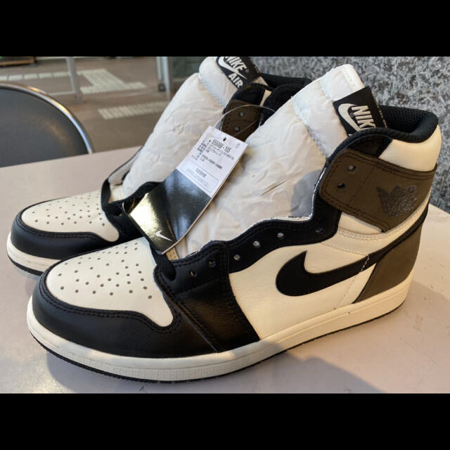 NIKE AIR JORDAN 1 RETRO HIGH OG ダークモカ - スニーカー