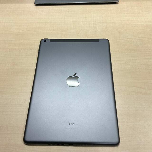 iPad(第7世代)Wi-Fi + Cellularモデル docomo タブレット iPad(第7世代)Wi-Fi + Cellularモデル docomo タブレット