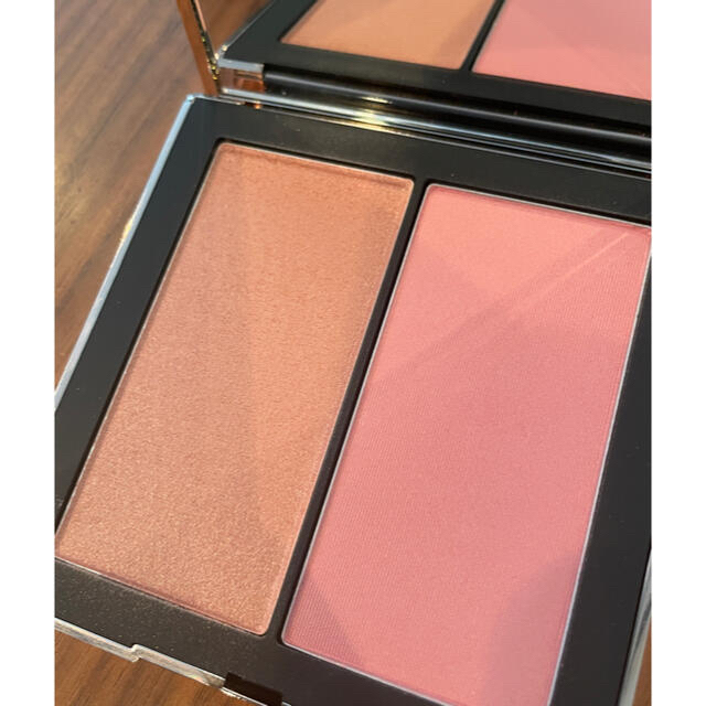 NARS(ナーズ)のNARS アンインヒビテッド　ブラッシュデュオ コスメ/美容のベースメイク/化粧品(チーク)の商品写真