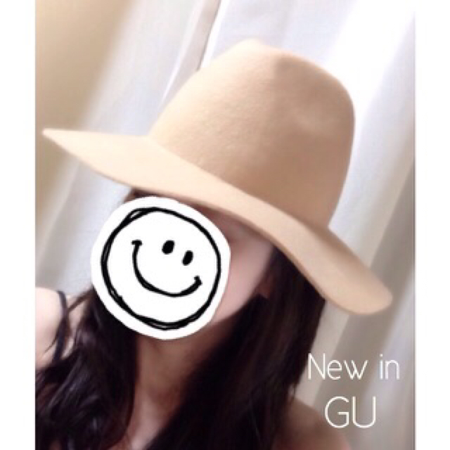 GU(ジーユー)のGU フエルトハット ベージュ  レディースの帽子(ハット)の商品写真