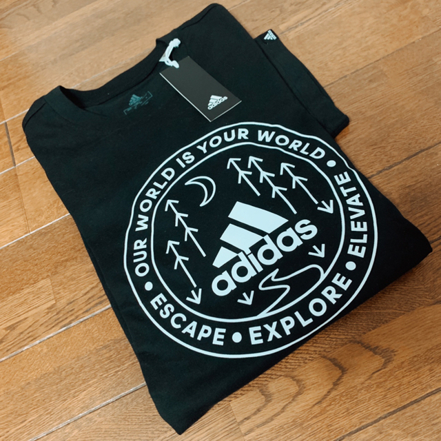 adidas(アディダス)の【新品タグ付き】adidas ★アディダス ロゴ Tシャツ メンズ L メンズのトップス(Tシャツ/カットソー(半袖/袖なし))の商品写真