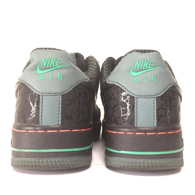 NIKE - NIKE AIR FORE 1の通販 by So High|ナイキならラクマ