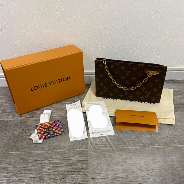 LOUIS VUITTON(ルイヴィトン)の売り切り！希少⭐︎ルイヴィトンチェーンクラッチバック⭐︎メンズ メンズのバッグ(セカンドバッグ/クラッチバッグ)の商品写真
