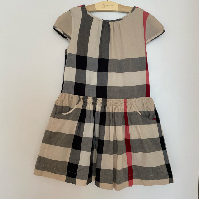 BURBERRY(バーバリー)のバーバリーキッズ☆ワンピース☆size8 キッズ/ベビー/マタニティのキッズ服女の子用(90cm~)(ワンピース)の商品写真