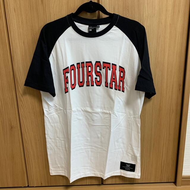 FOURSTAR(フォースター)のFOURSTAR Tシャツ　M メンズのトップス(Tシャツ/カットソー(半袖/袖なし))の商品写真